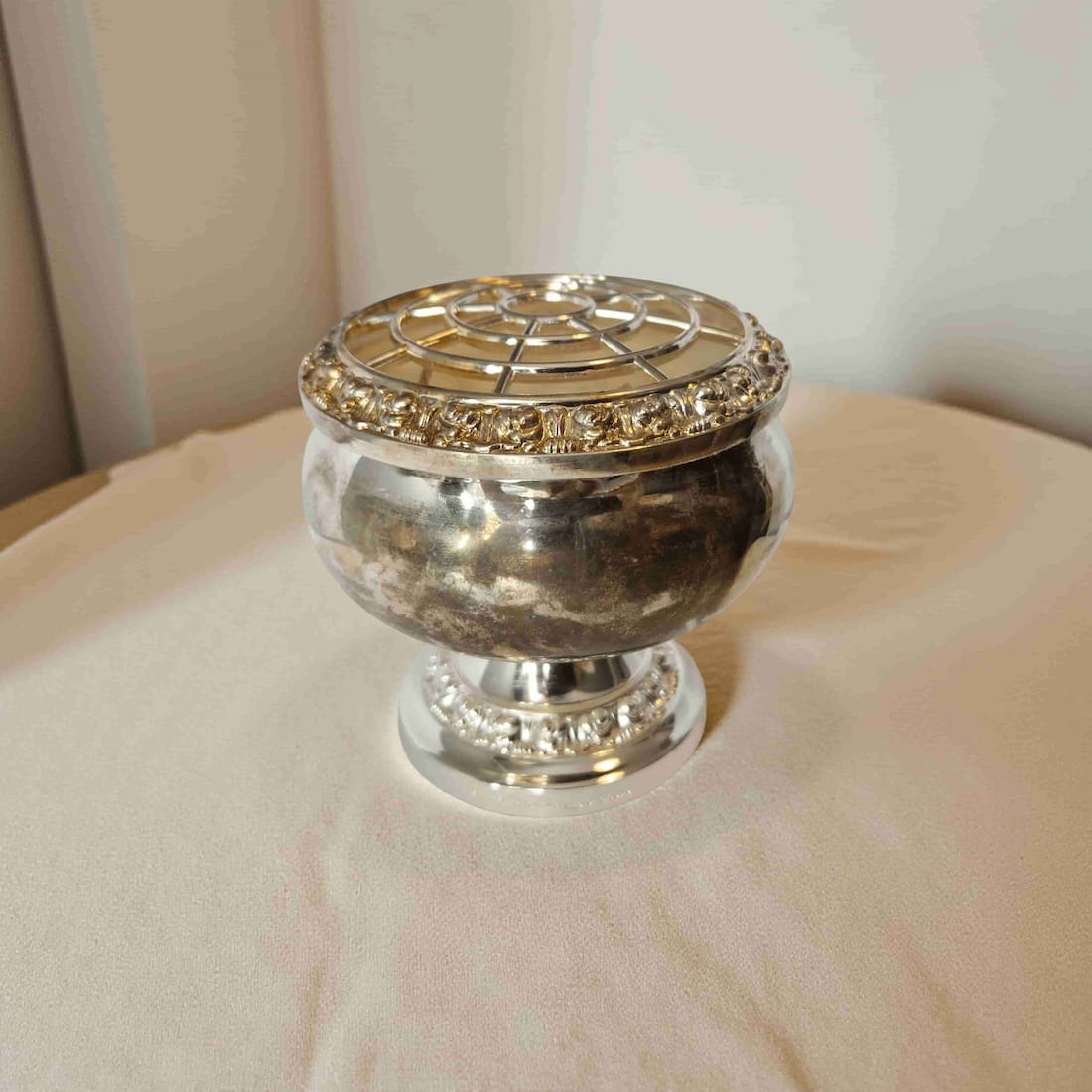 Ianthe Silver Rose Bowl-1
